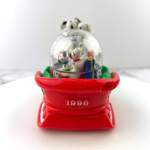McDonalds Disney 101 Dalmatians Snow Dome Dog Sledding Collectible Figurine 1996 - Picture 5 of 16